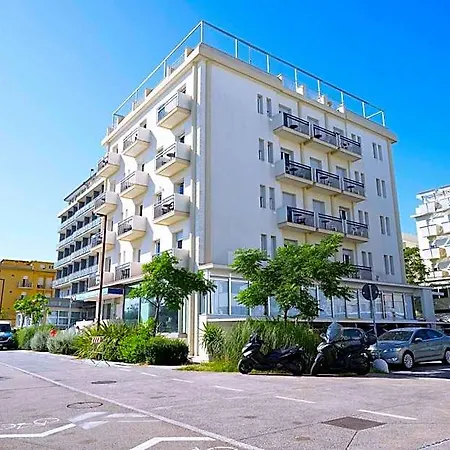 Giannini Hotel 3*